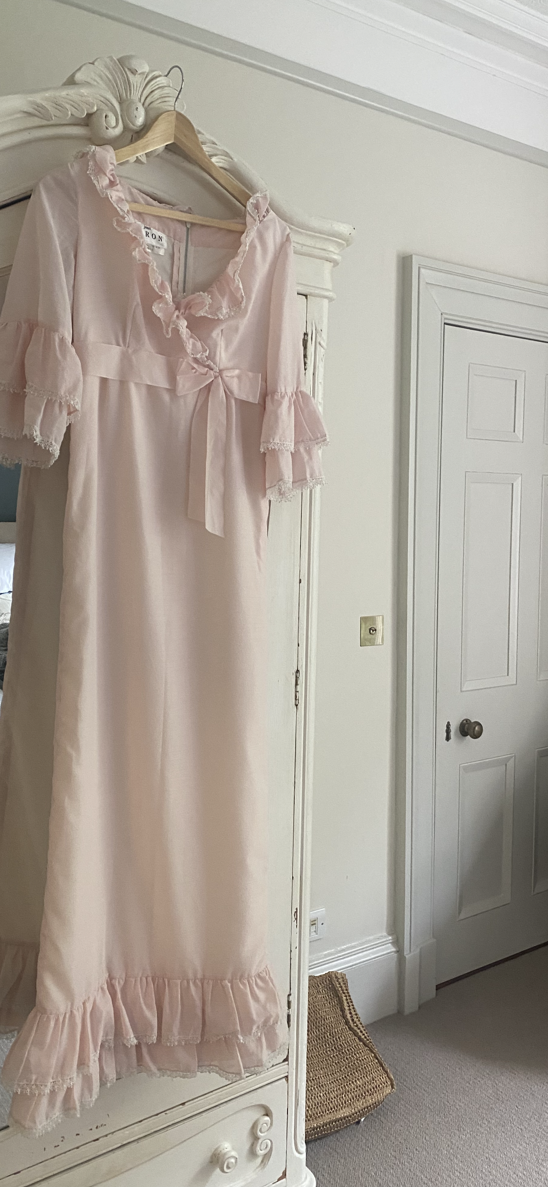 1970's Jean Varon Blush Ruffle gown size 8