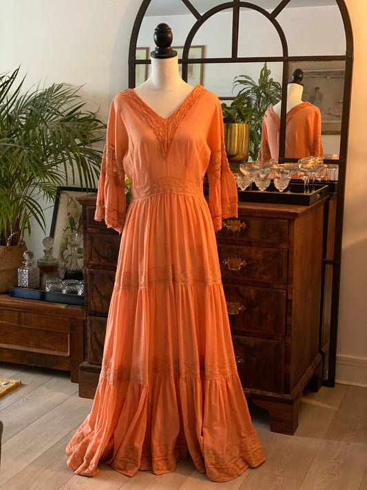 1940s Mexican Peach Cheesecloth Dress, Lace detail and full skirt. Swishy gorgeousness.